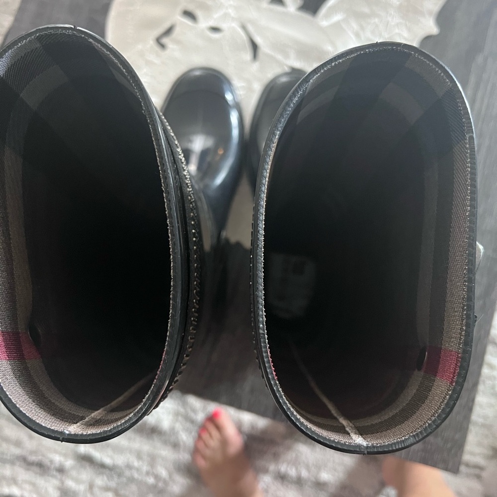Burberry Black Winter Rain Boots - Picture 3 of 7